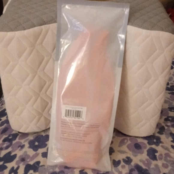 5/$20 Avon Defense Fashion Embossed Mask - Picture 2 of 2